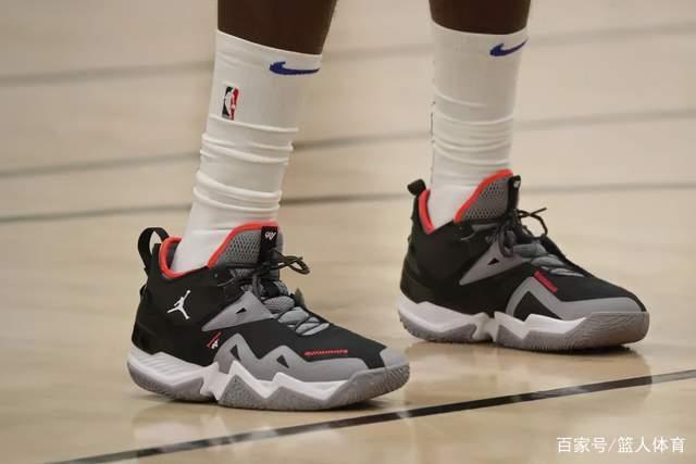 孙铭徽23+9广厦胜广东 吴前17分浙江胜山西